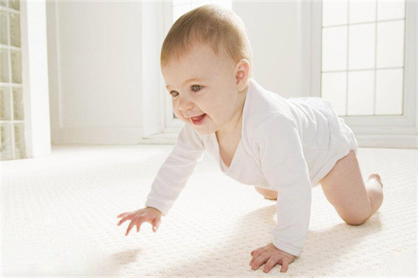 北京请育儿嫂找十月阳光,关注宝宝的早教(图2) 北京请育儿嫂找十月阳光,关注宝宝的早教(图2)